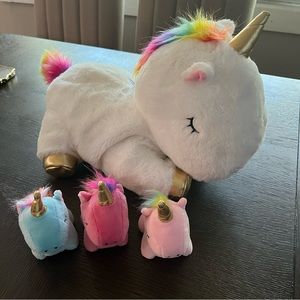 Snug a babies mommy unicorn